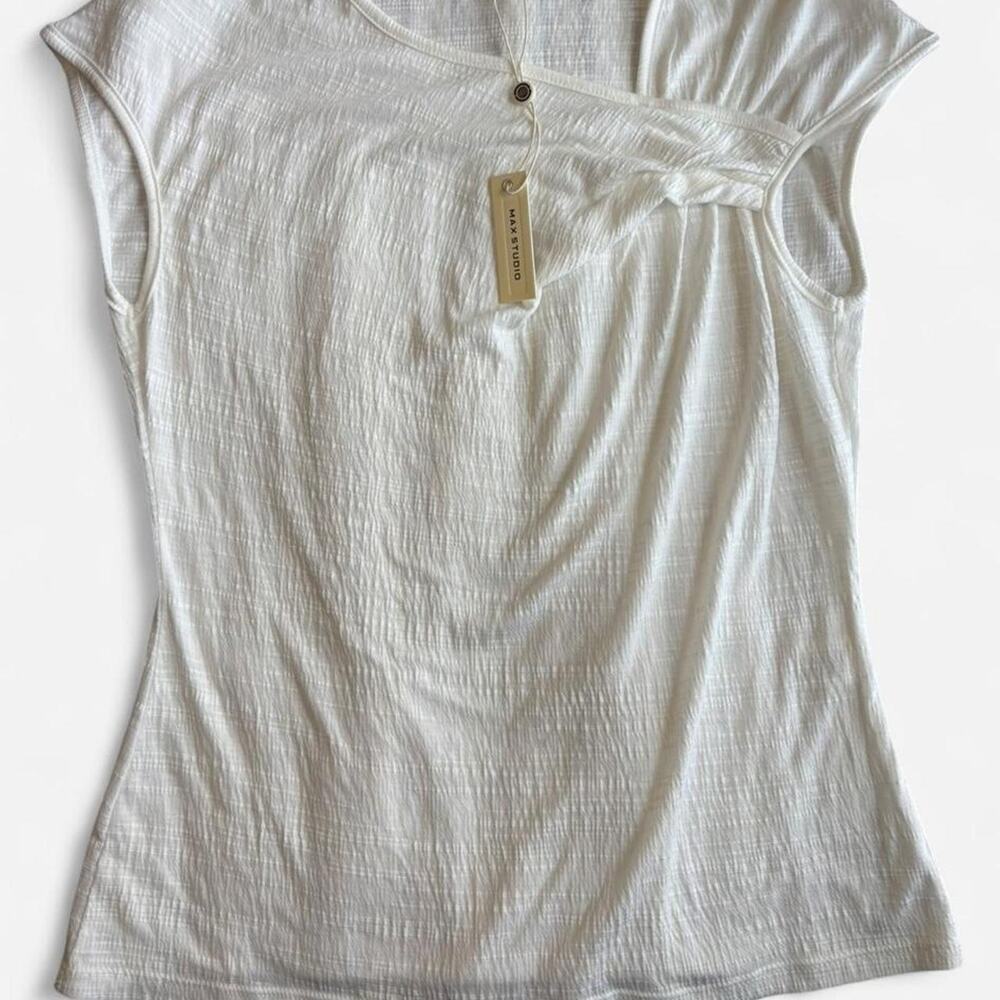 MAX STUDIO Women's M White Wrap Top Sleeveless Textured Casual Blouse